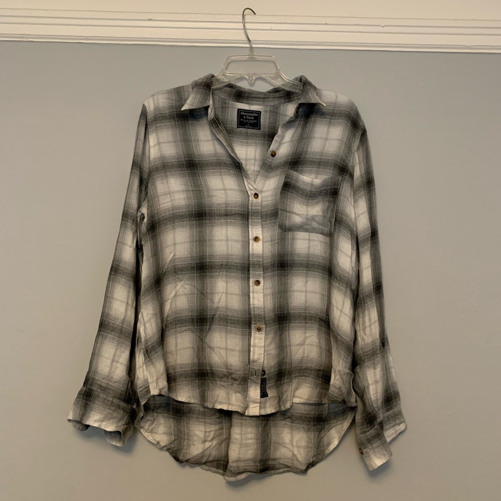 Abercrombie & Fitch women’s Drapey Plaid Shirt